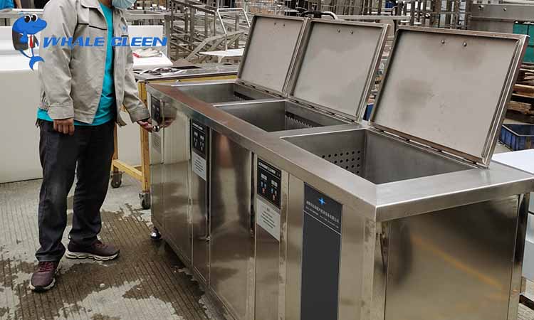 A detailed description of an automatic ultrasonic cleaning machine for metal parts