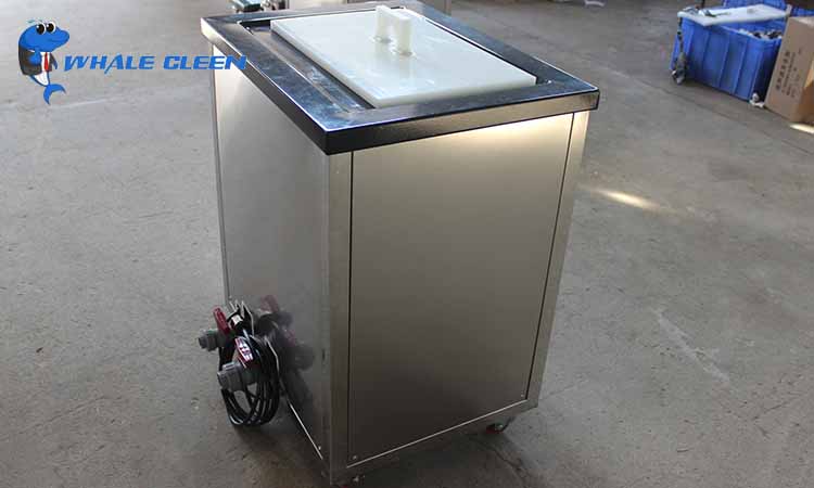 Ultrasonic cleaning machine for single crystal silicon