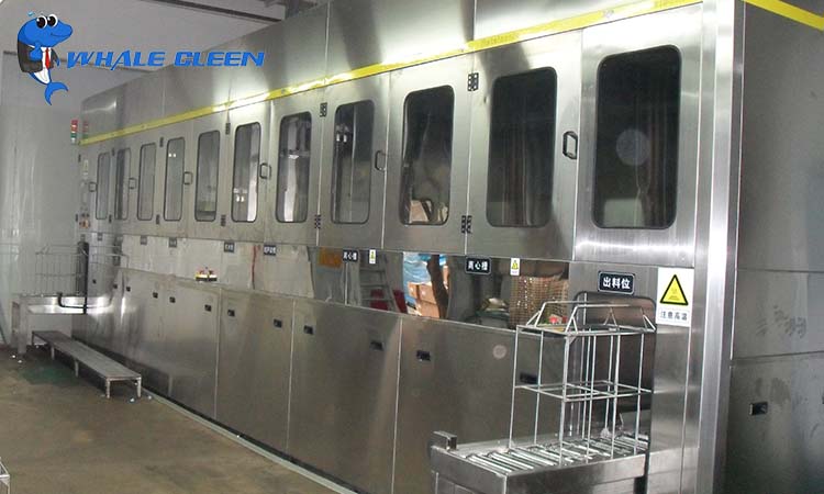 Applications of Ultrasonic Cleaning Machines in the Marine Industry