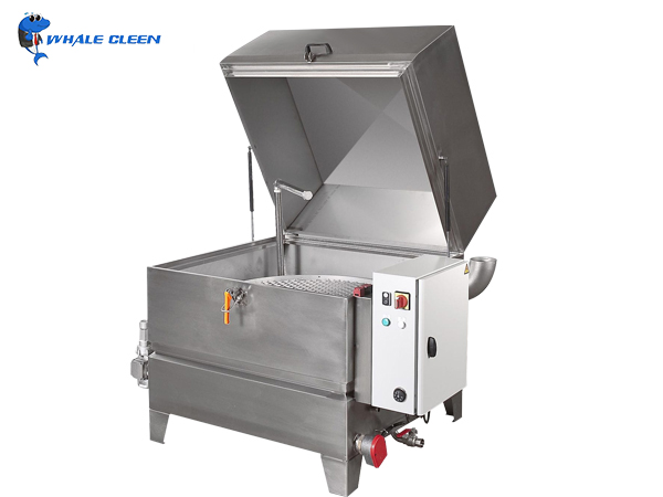 Rotary spray type ultrasonic cleaning machine