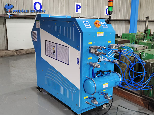 Mould waterway cleaning machine