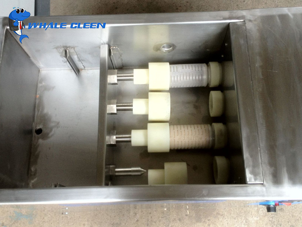 Filter element titanium rod ultrasonic cleaning machine