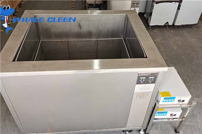 The advantage of hardware ultrasonic cleaning machine