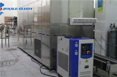 Spray cleaning equipment, spray ultrasonic cleaning machine system