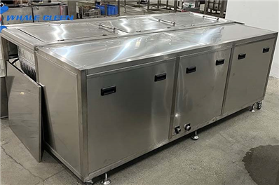 How do ultrasonic cleaners remove metal rust stains?
