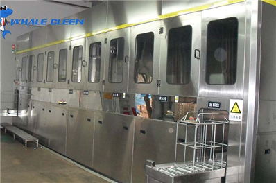 Applications of Ultrasonic Cleaning Machines in the Marine Industry